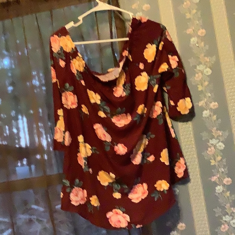 Off the shoulder Shirt